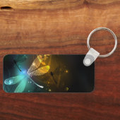 緑色のトンボ飛行 キーホルダー (正面)