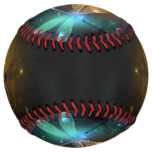 緑色のトンボ飛行 ソフトボール (正面)