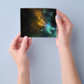 緑色のトンボ飛行 チラシ (手)