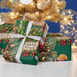 緑色の上のカクテルとクリスマスパーティ ラッピングペーパー