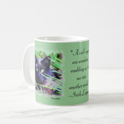 緑色の目が印象的な黒猫 コーヒーマグカップ (正面左)