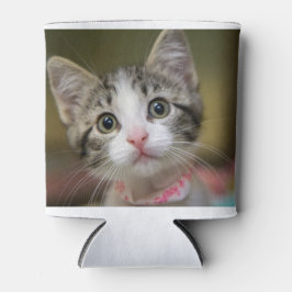 緑色の目をした可愛い子猫 缶クーラー