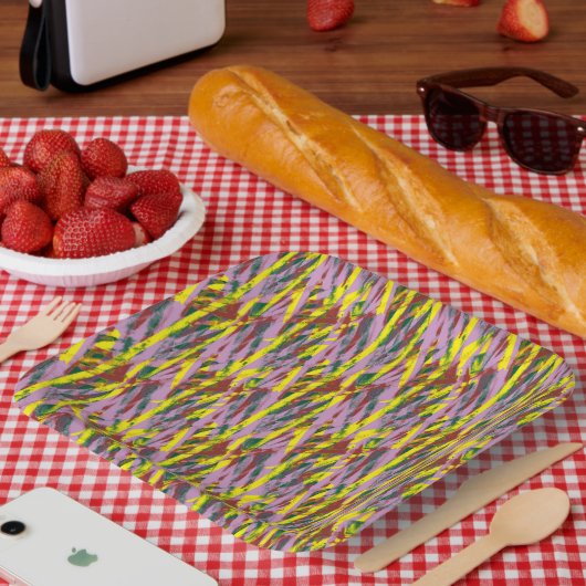 緑色の目をした毛むくじゃらの灰色の猫が窓に座っている ペーパープレート (ピクニック)