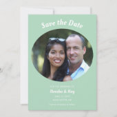 緑色カジュアルのエレガント楕円形の写真の日付を保存 招待状 (正面)