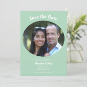 緑色カジュアルのエレガント楕円形の写真の日付を保存 招待状 (スタンド正面)