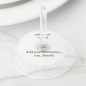 緑色シンプルのミニマルテキスト名を追加するphoto cust ワイングラスタグ (クローズアップ)