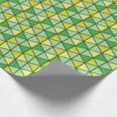 緑色モダンの黄色い三角形の幾何学的パターン ラッピングペーパー (角)