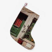 緑色植物付き緑色木製扉 スモールクリスマスストッキング (正面 (吊り時))