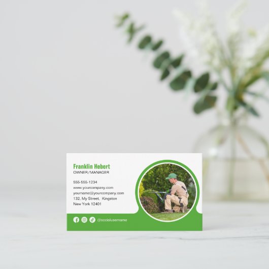 緑芝刈り風景デザイナーガーデン 名刺 (スタンド正面)