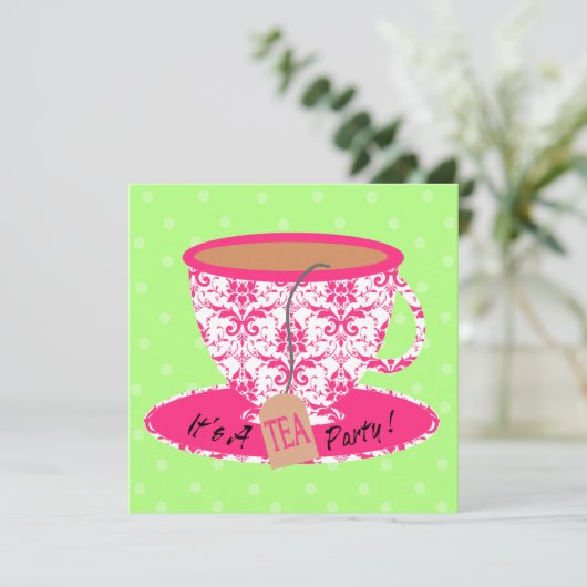 緑茶のコップのお茶会の誕生日のピンクのダマスク織 招待状 (スタンド正面)