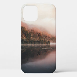 緑葉樹及び体水 iPhone 12ケース