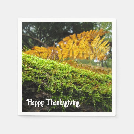 緑豊かなコケの木の幹 – カスタムThanksgiving スタンダードカクテルナプキン (正面)