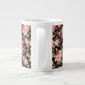 緑豊かな花の美しいバラ ジャンボコーヒーマグカップ (裏面)