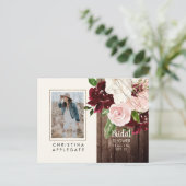 緑豊かな赤面&バーガンディ写真ブライダルシャワーはがき ポストカード (スタンド正面)