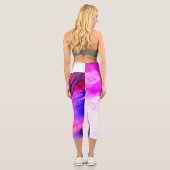 緑豊かな輝き – ピンク大理石バブルヨガカプリス カプリレギンス (裏面)