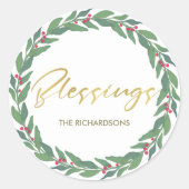 緑金ゴールドの赤い果実のクリスマスのリースの恵み ラウンドシール (正面)