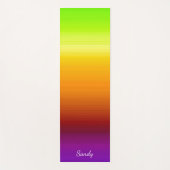 緑、オレンジ、紫のサンセットスカイあなたの名前を追加 ヨガマット (正面)