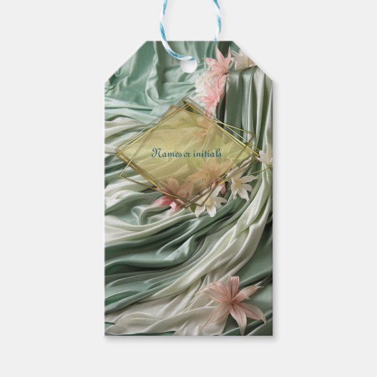 緑、クリーム、シルクのドレープ&ピンクの花 ギフトタグ (正面)