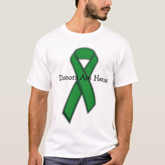 緑、提供者は英雄です Tシャツ