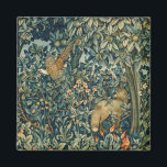 緑，森林動物キジ，キツネ，緑のフローラ マグネット<br><div class="desc">William Morris.tapestryのBulgan Luminiによるデジタル制作。</div>