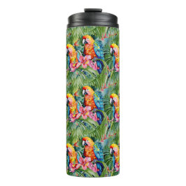 緑、赤、青のオウムと熱帯花 タンブラー
