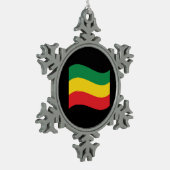 緑、金ゴールド(黄色)および赤の色フラグ スノーフレークピューターオーナメント (左)