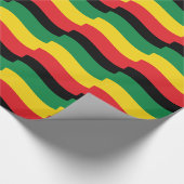 緑、金ゴールド(黄色)および赤の色フラグ ラッピングペーパー (角)