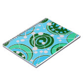 緑、青、白のジオシェイプ ノートブック (左側)