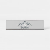 線の山描域のパーソナル化可能なモノグラム デスクネームプレート (正面)