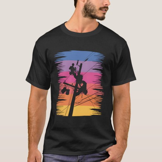 線動揺して電柱ケーブル線 Tシャツ (正面)
