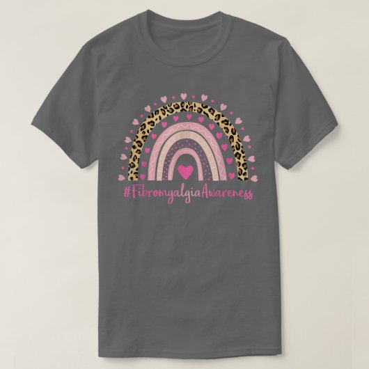 線維筋痛認識度ピンクハートヒョウ虹 Tシャツ (デザイン正面)