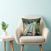 線路の上を列車で走る クッション (椅子)