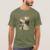 線路上の列車 Tシャツ (正面)
