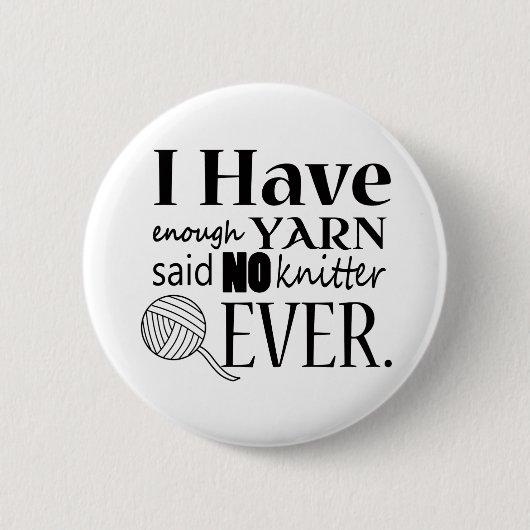 編み物が不十分なヤーンクラフトのユーモア 缶バッジ (正面)