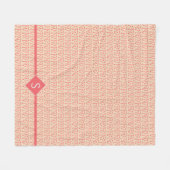 編み物ニードルクラフツイニシャルコーラル+ベージュ フリースブランケット (正面(横))