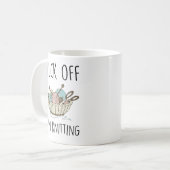編み物好きのための面白い一言ギフト F*ck Off I'm Knitting コーヒーマグカップ (正面左)