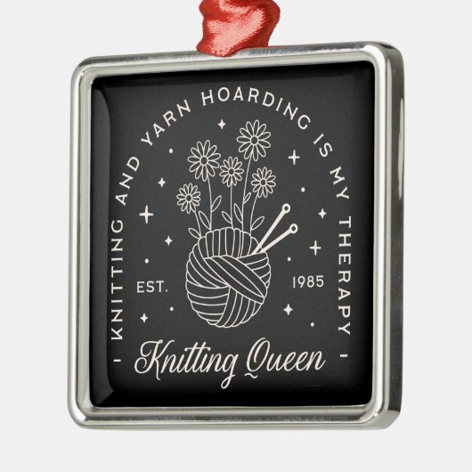 編み物編み糸にウィッチーブラックを入お洒落れる メタルオーナメント (左)