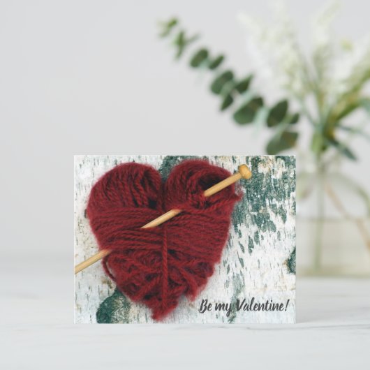 編み物針の写真とのかわいいウールのハート シーズンポストカード (スタンド正面)