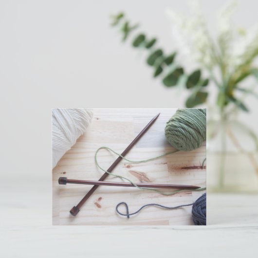 編み物針 ポストカード (スタンド正面)