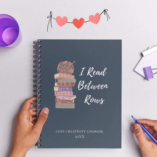 編み物+本好きのための「I Read Between Rows」デザイン ノートブック