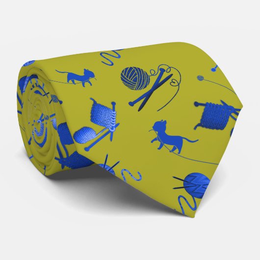 編み糸の針を結ぶ猫の青いパターン ネクタイ (ロール)