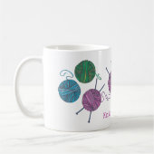 編み1つのパープル1つ、編み物の針、糸、名前 コーヒーマグカップ (左)