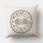 編糸クロック顔 クッション (裏面)