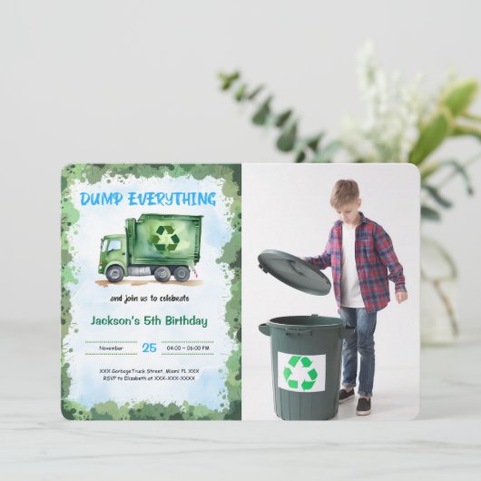 編集可能ごみトラック誕生日パーティーの写真 招待状 (スタンド正面)