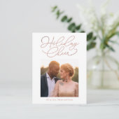 編集可能なシンプルなカラー ホリデー ポストカード (スタンド正面)