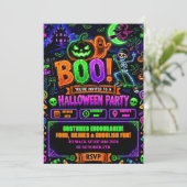編集可能なネオンハロウィーンバースデー 招待状 (スタンド正面)