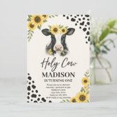 編集可能なハッピー バースデー ホーリー コー 招待状 (スタンド正面)