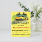 編集可能なレーシングカーの誕生日パーティー インビテーションポストカード (スタンド正面)