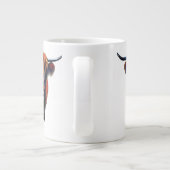 編集可能な名前を持つハイランド牛 ジャンボコーヒーマグカップ (裏面)