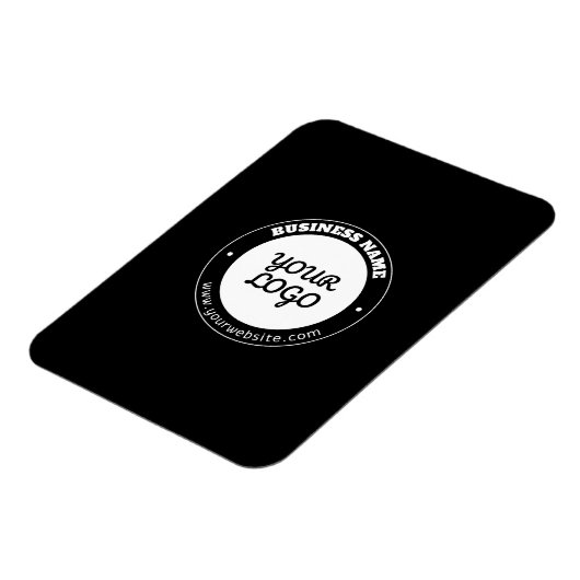 編集可能な循環文字とアップロードされたロゴテンプレート マグネット (左側)